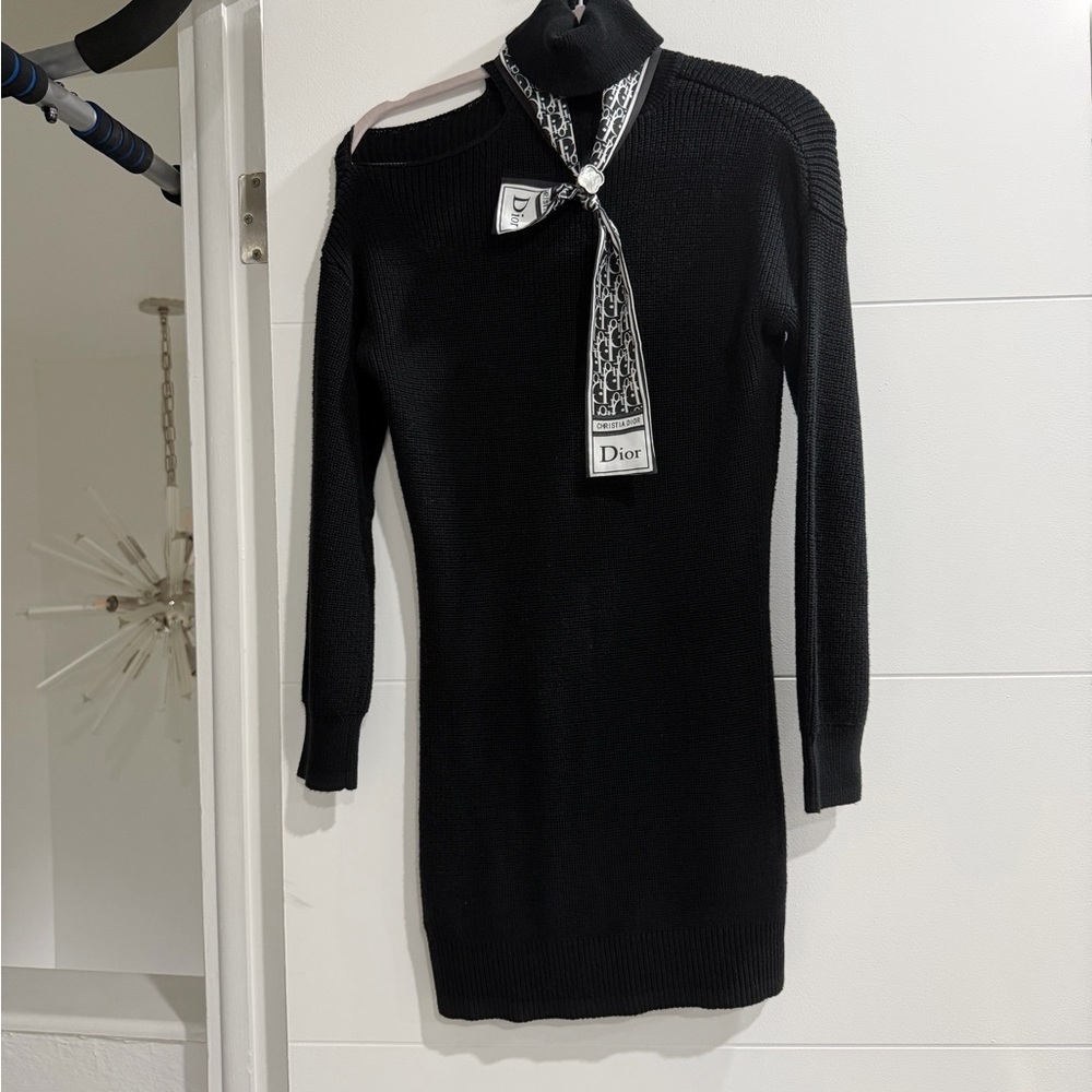 Sophisticated Black Long Sleeve Dress